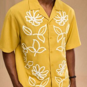 Camisa Floral Bordada Estilo Férias de Ajuste…